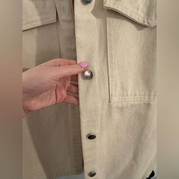 H&M Cream Cargo Vest - Picture 3 of 7